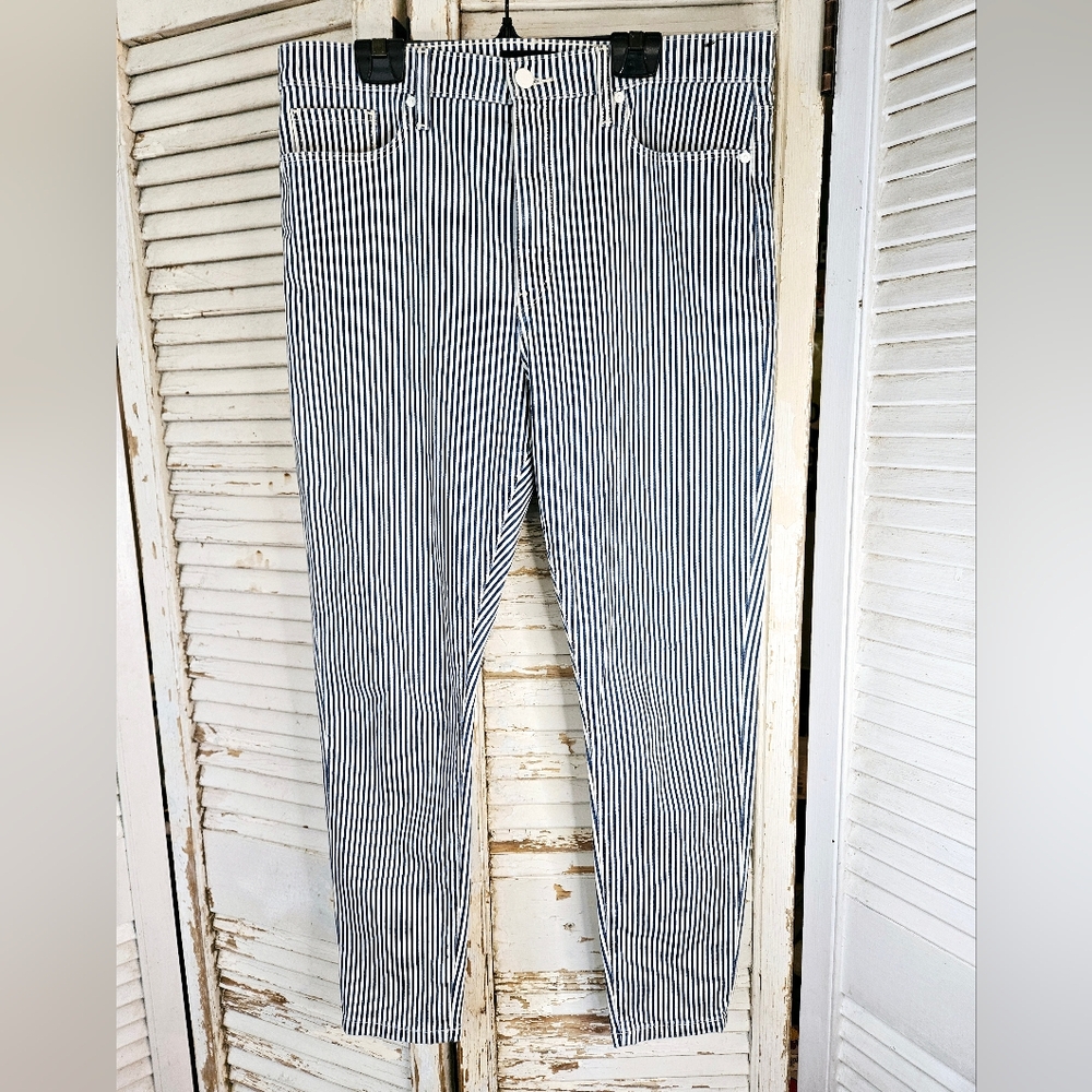 Banana Republic, Navy & White Striped Skinny Jeans, Size 32. EUC.